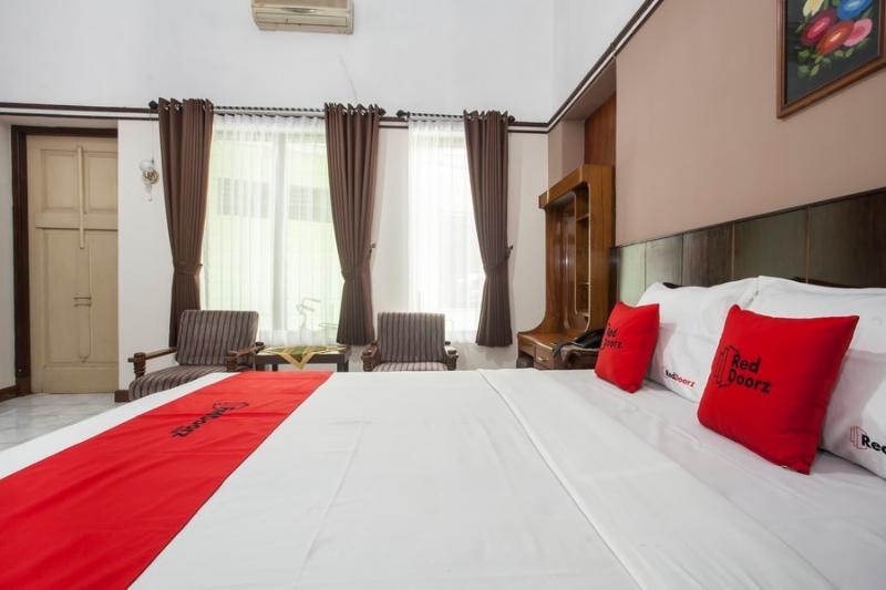Номер Стандарт, Reddoorz Near Balai Kota Malang