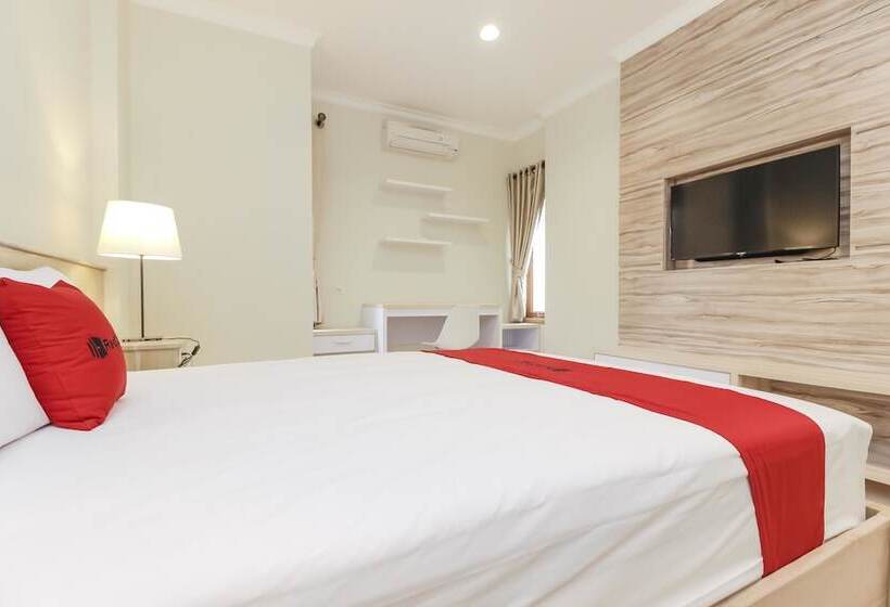 Номер Стандарт, Reddoorz Premium Near Ragunan Zoo 2