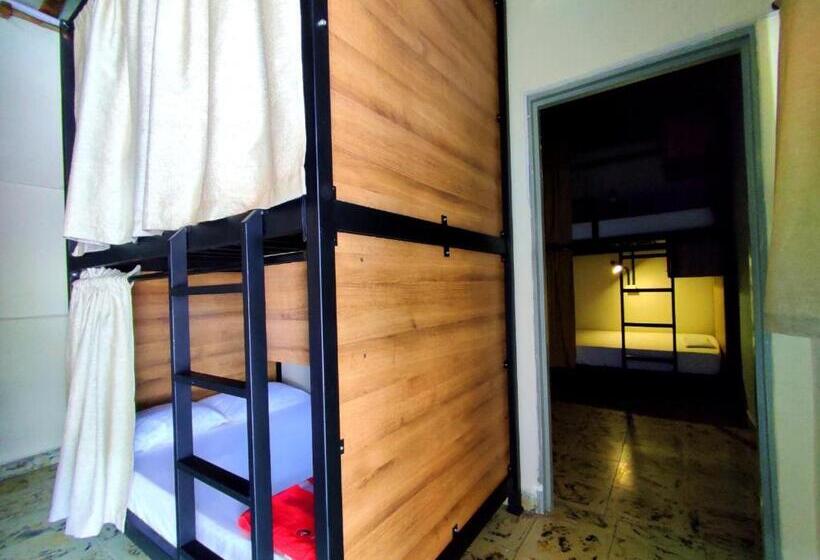 Кровать в Общей Комнате, Hostel Trip Monkey San Gil