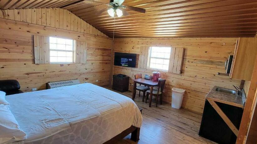 سوییت, Stateline Cabin