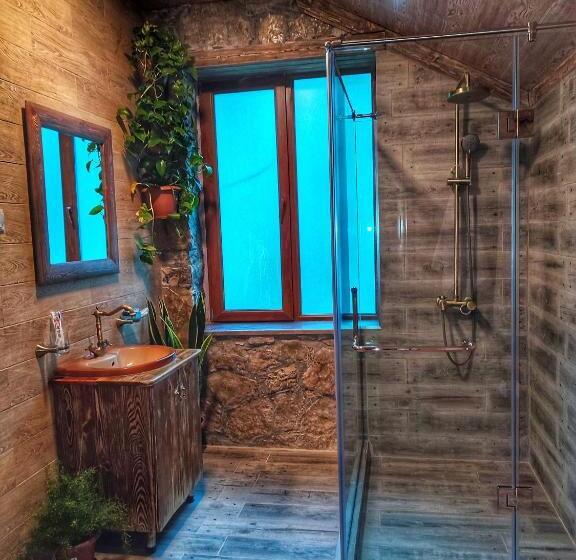 Люкс с Балконом, Getahovit Resort