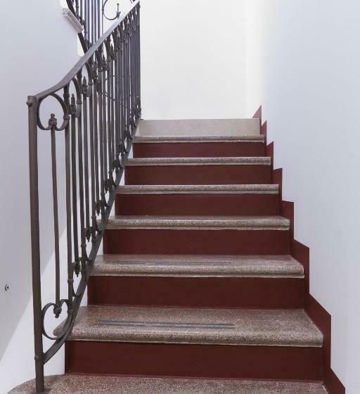 اتاق لوکس با تخت بزرگ, B&b Castanea