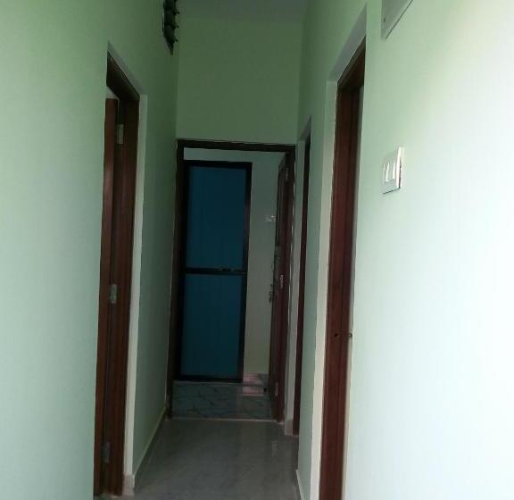 豪华房间, Luiza Guest House