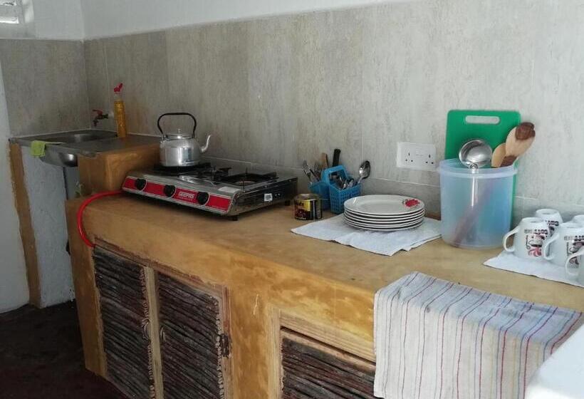 تختخواب در اتاق مشترک, Sunny House Paje Ii