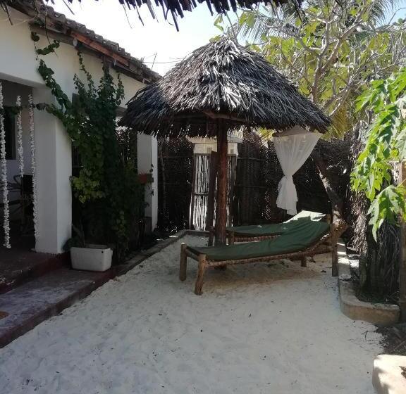 تختخواب در اتاق مشترک, Sunny House Paje Ii