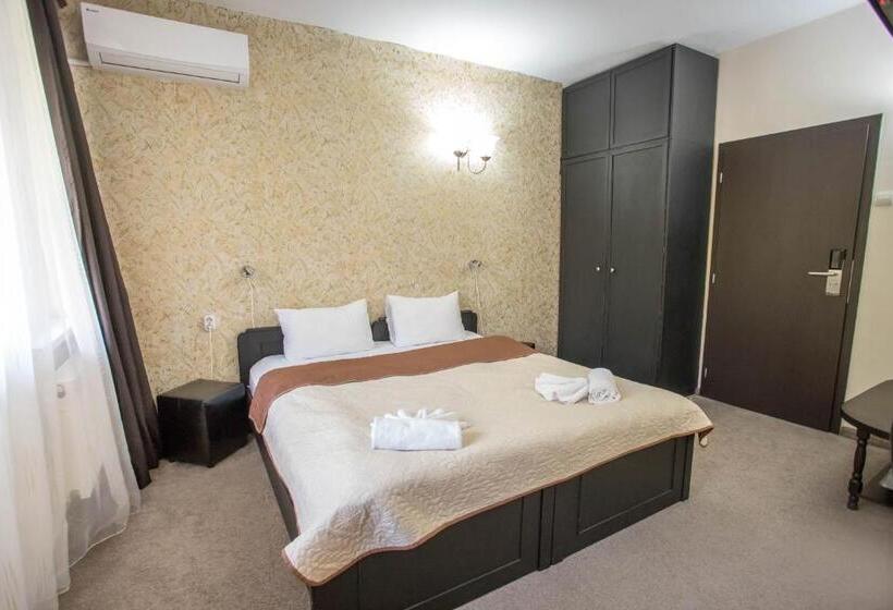 اتاق سوپریور با بالکن, Park Hotel Ivailo