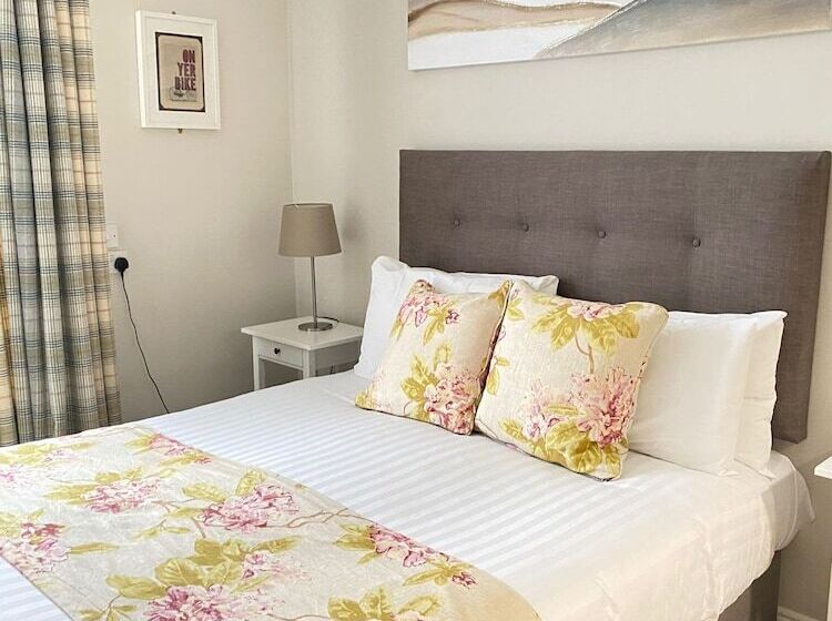 4인용 수피리어 룸, Tom Dick And Harriet S Accommodation