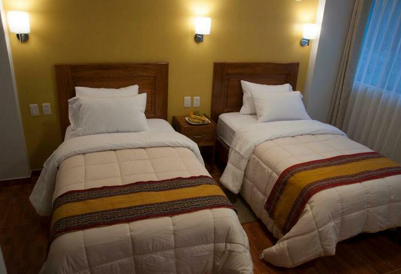 غرفة عائلية, Picos House
