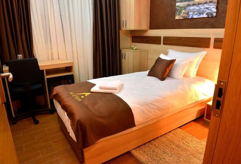 اتاق استاندارد یک نفره, Restaurant & Apartments & Rooms Avenia