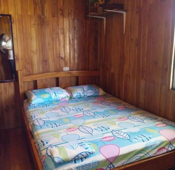 キングサイズベッドのスタンダードルーム, Hostel Marisol