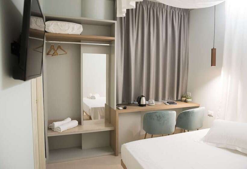 Standardzimmer, L'albero