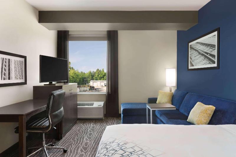 חדר סטנדרט עם מיטת קינג, La Quinta By Wyndham Rock Hill