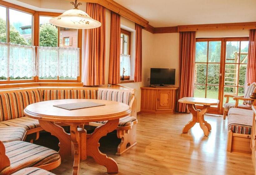 Апартаменты 2 Спальни с Террасой, Kaiserhof