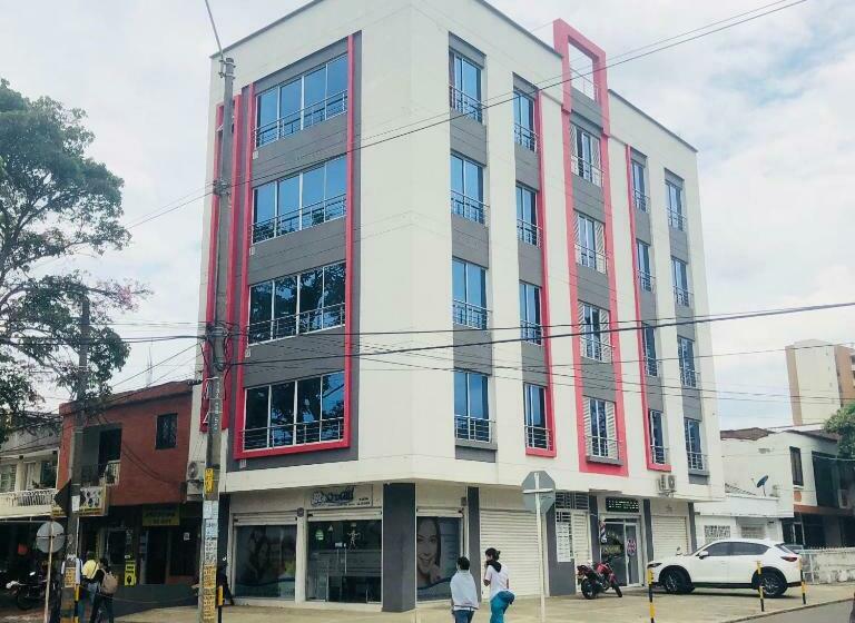 디럭스 스튜디오, Edificio Saintjoseph