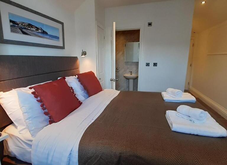 اتاق استاندارد با تخت بزرگ, The Merrydale Guest House