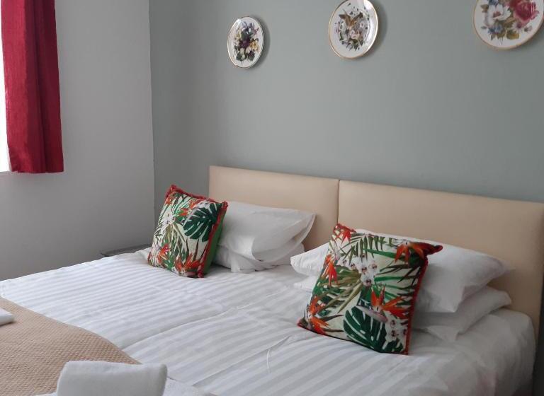 اتاق استاندارد, The Merrydale Guest House