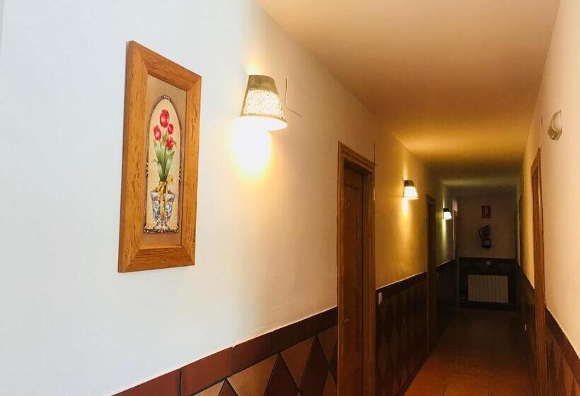 Номер Superior, Hostal Restaurante Ecuador