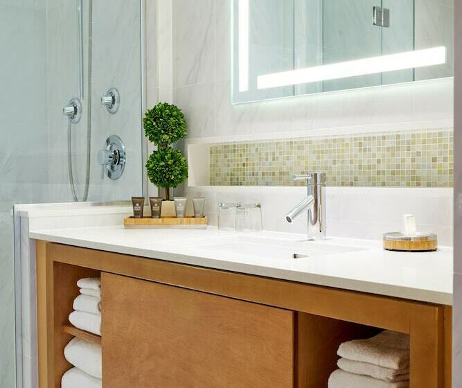 اتاق استاندارد برای معلولان, Concorde Hotel New York