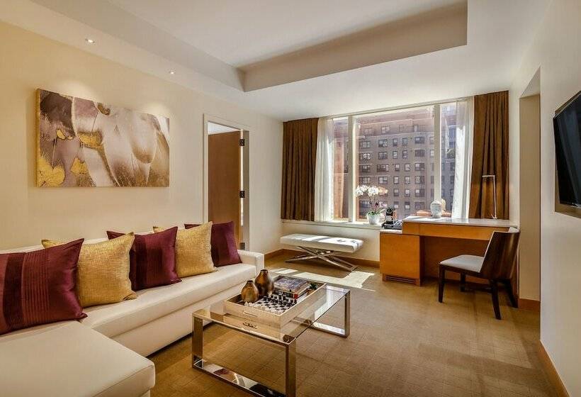 سوییت لوکس, Concorde Hotel New York