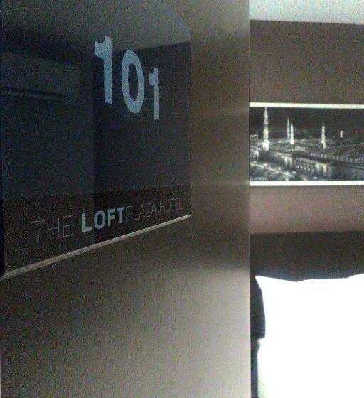 Трехместный Номер Deluxe, The Loftplaza