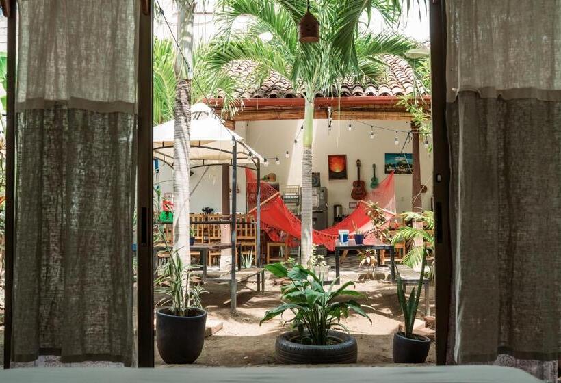 اتاق استاندارد, Hostal Azul