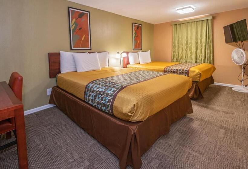 Номер Стандарт, Far West Motel