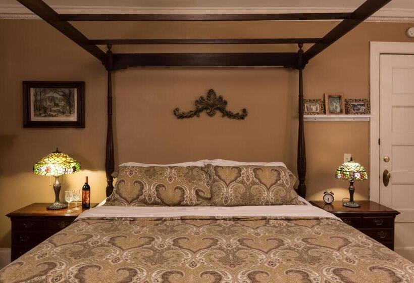 스탠다드 룸 킹사이즈 침대, Ringling House Bed & Breakfast