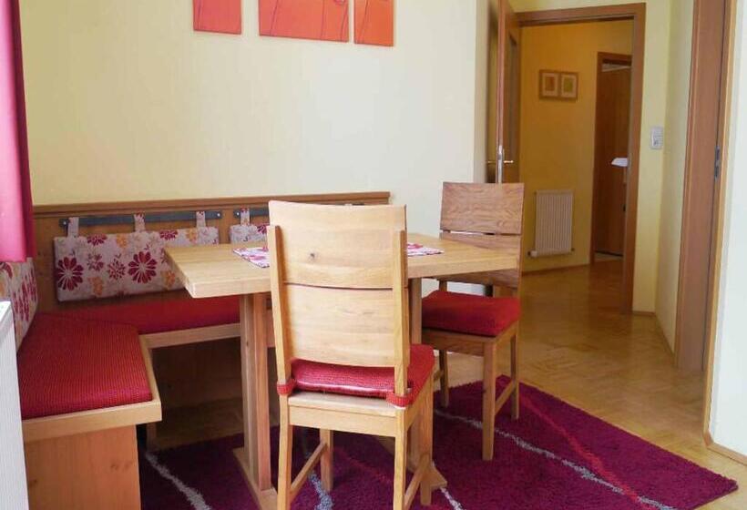 Четырехместный Номер Стандарт с Балконом, Da`sporrer Hotel & Wirtshaus