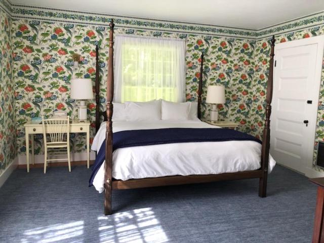 Люкс Deluxe Кровать Кинг, Harbourside Inn