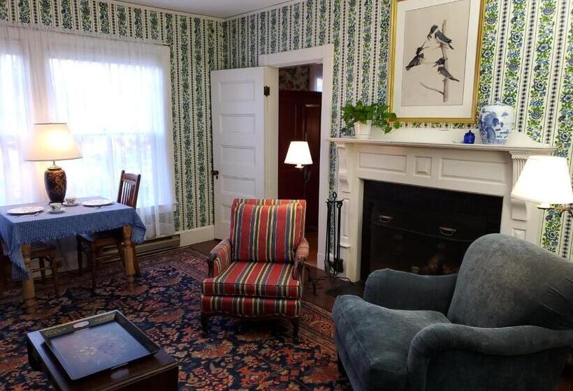 Люкс Deluxe Кровать Кинг, Harbourside Inn