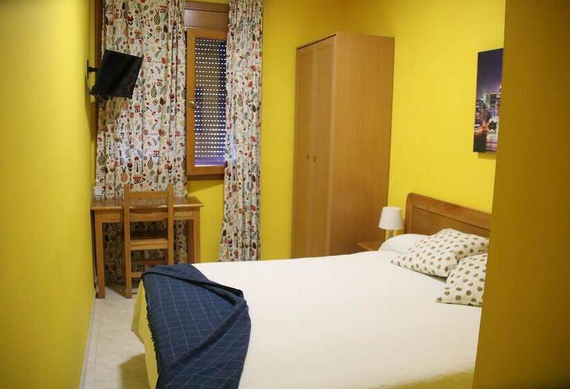 Номер Стандарт, Hostal Burgalés