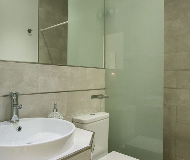 اتاق استاندارد, Hostal Met Madrid