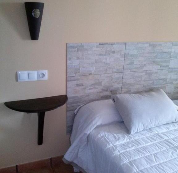 Апартаменты 1 Спальня, Hostal Suetxe