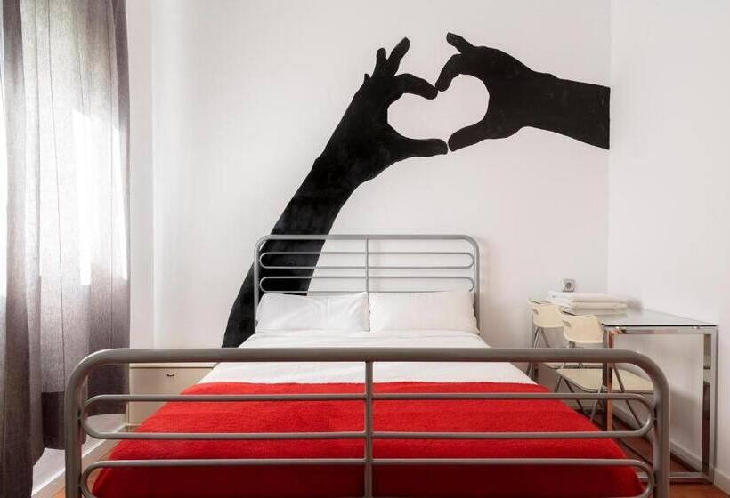 اتاق اکونومی, Monrooms Barcelona