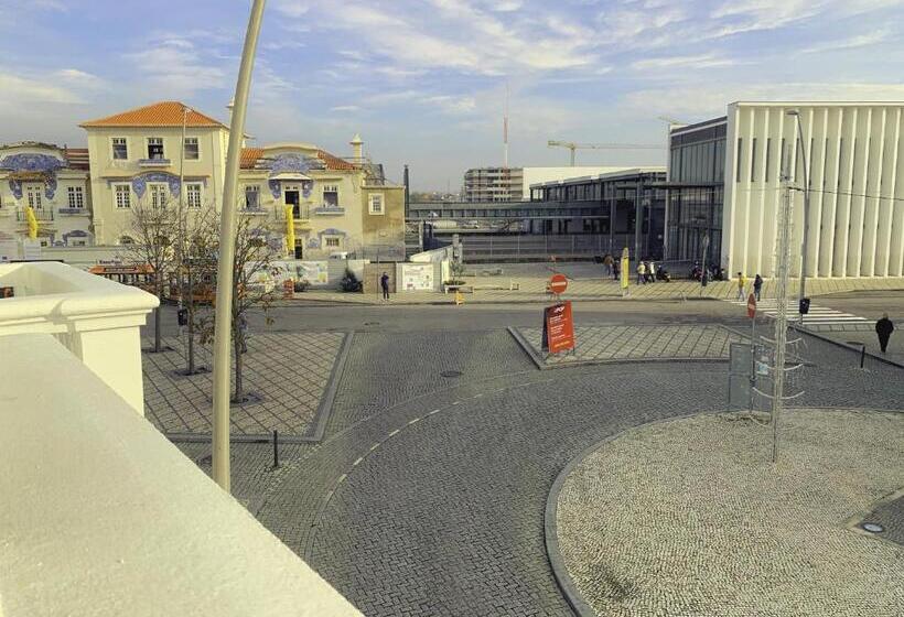 سوییت لوکس, Guesthouse Tricana De Aveiro
