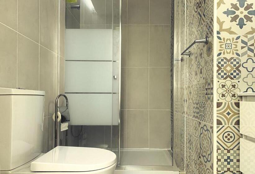 سوییت لوکس, Guesthouse Tricana De Aveiro