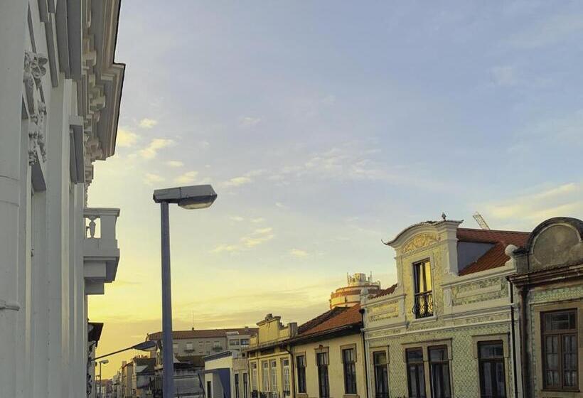 سوئیت با بالکن, Guesthouse Tricana De Aveiro