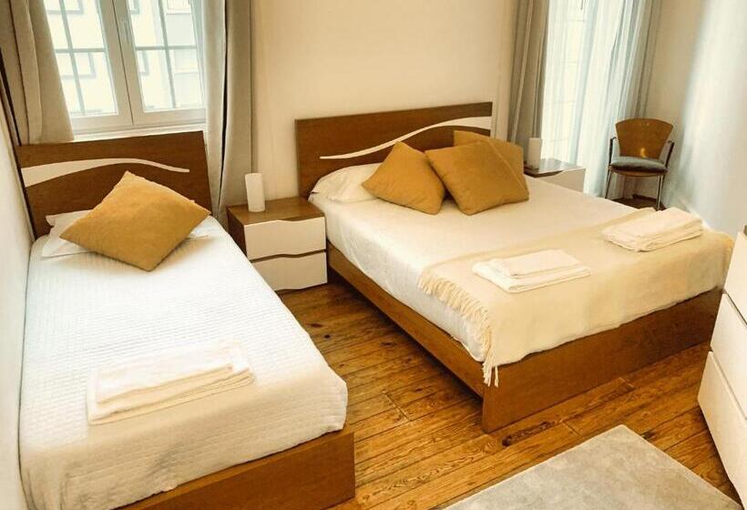 اتاق استاندارد سه تخته با بالکن, Guesthouse Tricana De Aveiro