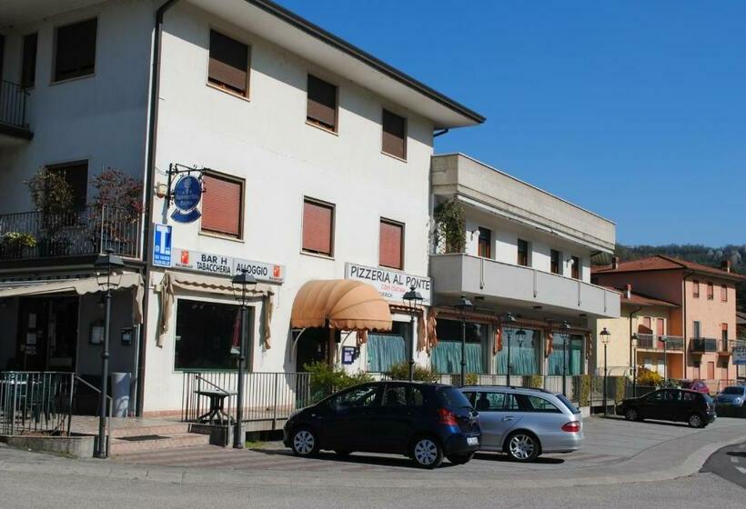 标准间, Alloggio Al Ponte