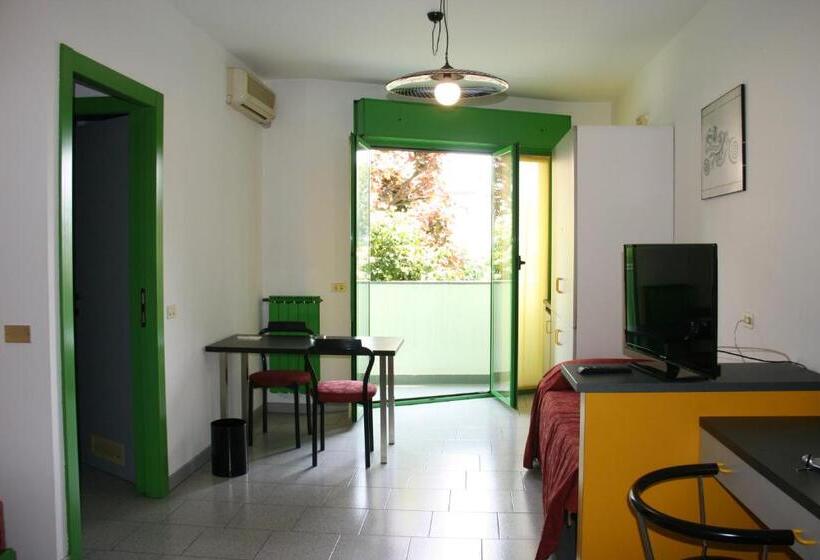 اتاق راحتی سه تخته, Albergo Nardini