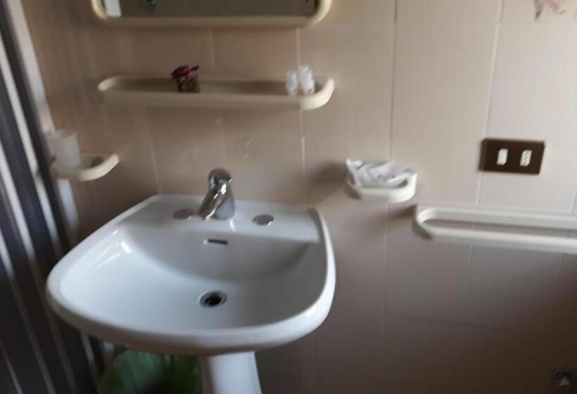 اتاق استاندارد سه نفره, Locanda Ermes