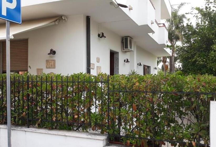اتاق استاندارد سه نفره, Locanda Ermes