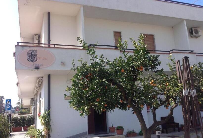 اتاق استاندارد چهار تخته, Locanda Ermes