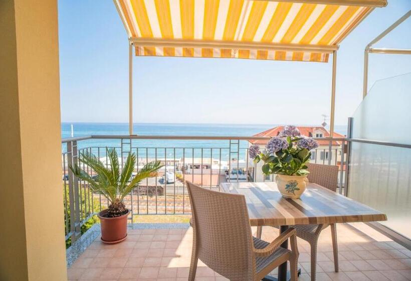 Апартаменты 1 Спальня с Террасой, Residence Villa Gloria