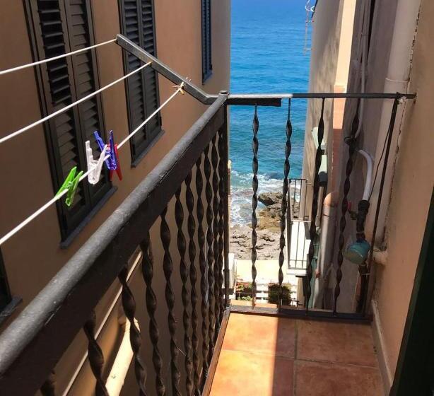 Апартаменты 1 Спальня, Blue Coral Apartment