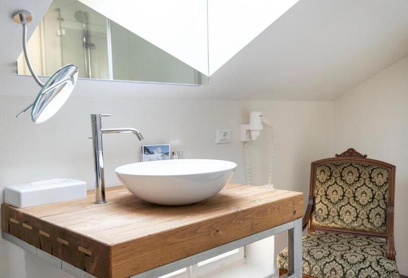 Superior suite with balcony, Villa Bergmann Suites Meran