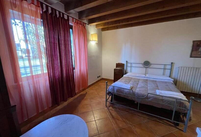 스탠다드 스튜디오, Agriturismo Corte Spino
