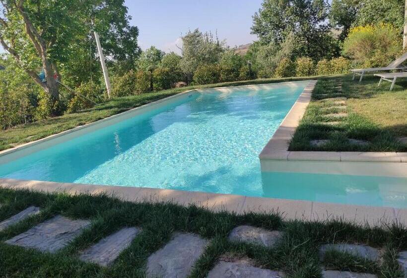 スタンダードスタジオ, Agriturismo La Poderina