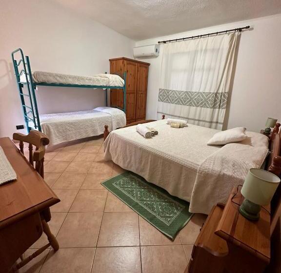 Четырехместный Номер Стандарт, Agriturismo Su Barraccu