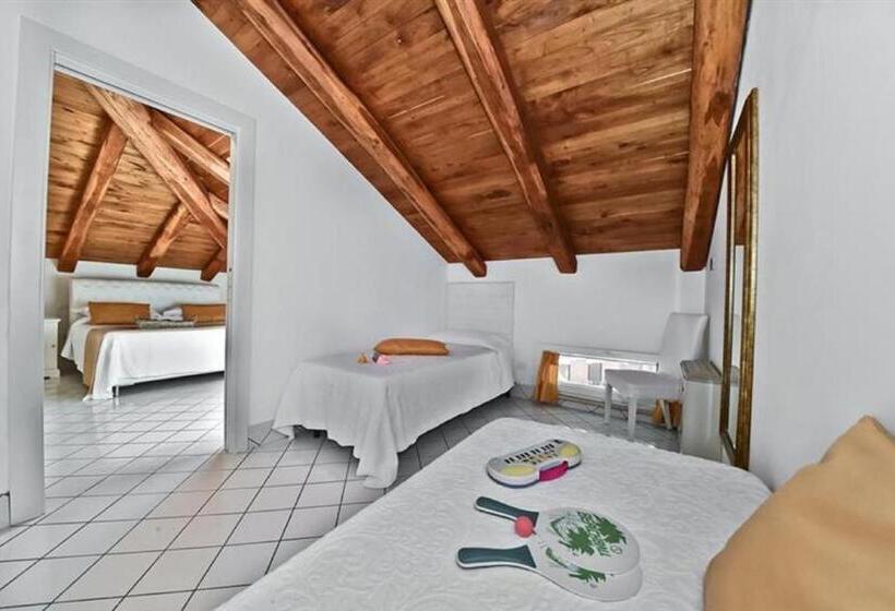 Четырехместный Номер Стандарт, Palazzo Dogana Resort
